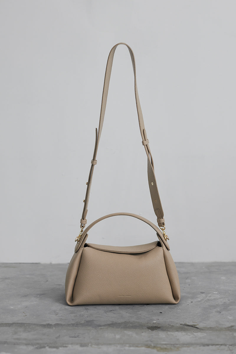 Milan 28 Top-handle Bag in Nude - Image 5