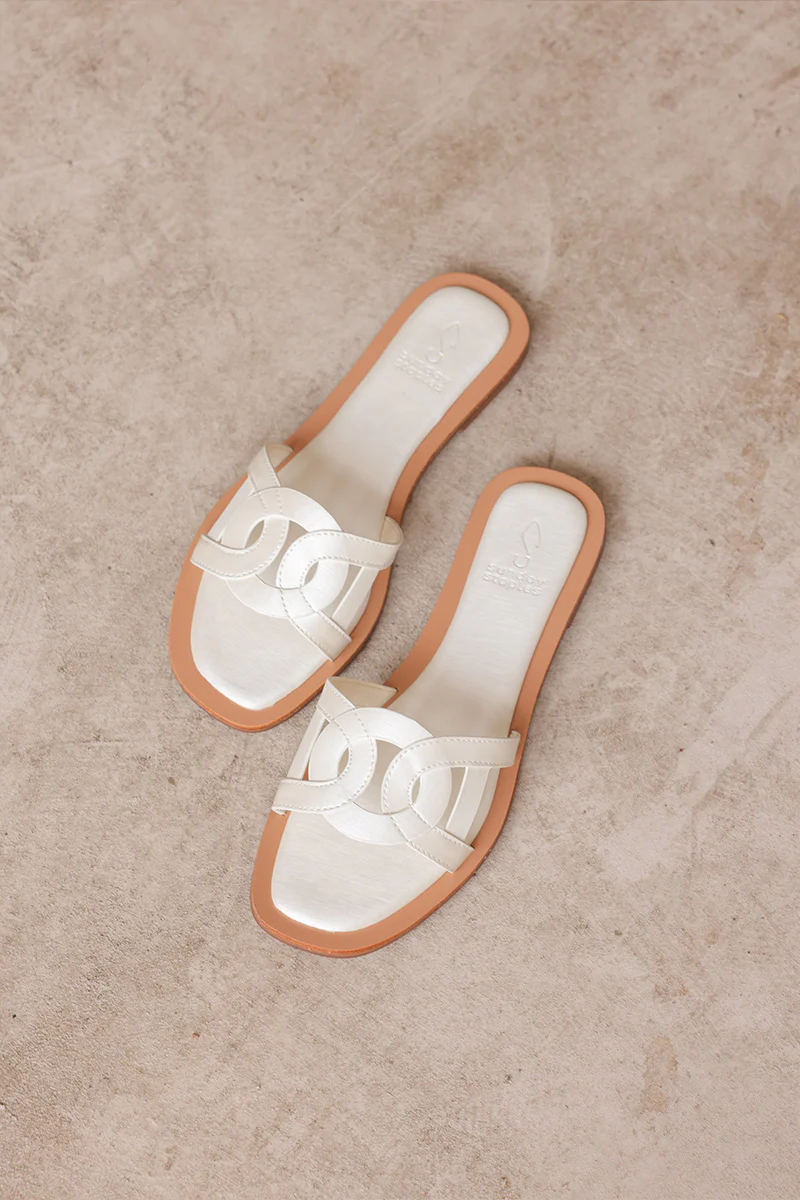 Noma Interlocking Sliders in Cream - Image 6