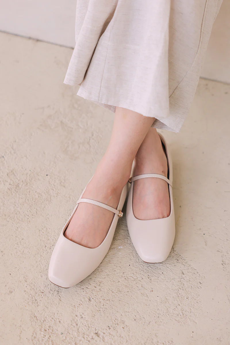 Norell Cloud Maryjane Flats in Cream - Image 5
