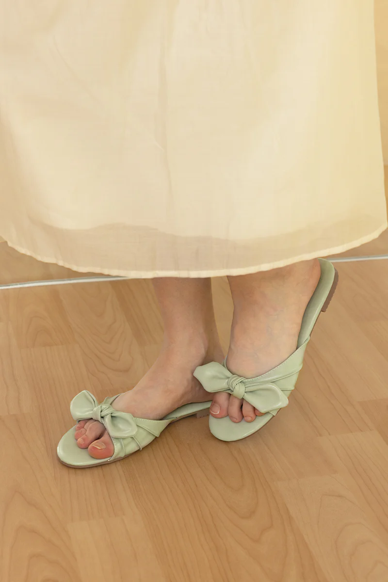 Novalie Knotted Sliders in Seafoam - Image 3