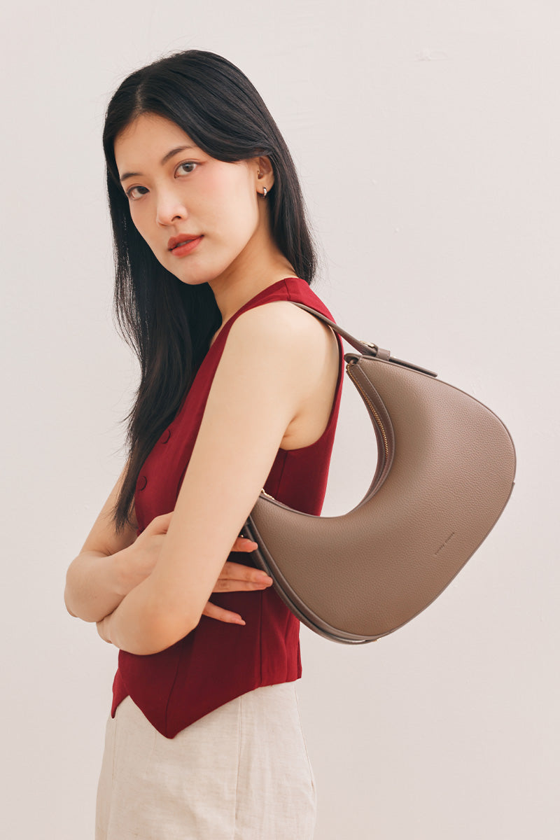 Reunion Tuan Crescent Bag in Taupe Pebble - Image 3