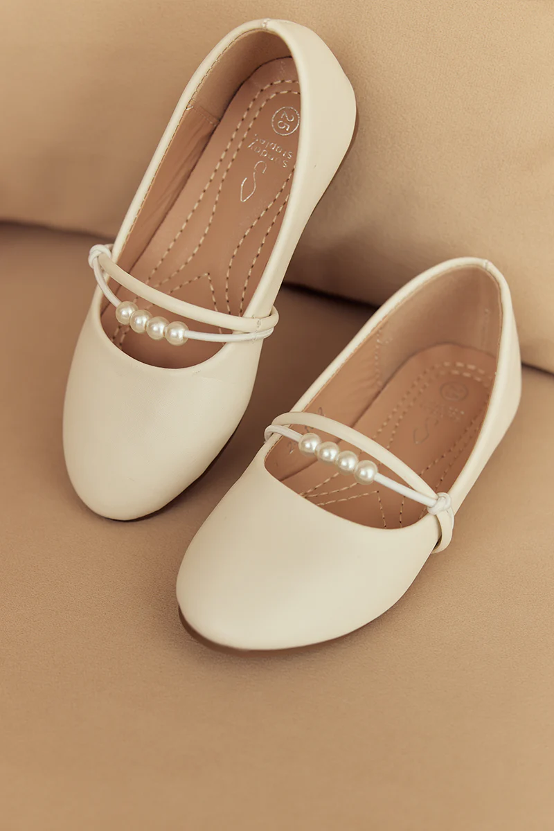 Rianna Kids Pearl Flats in Cream - Image 5