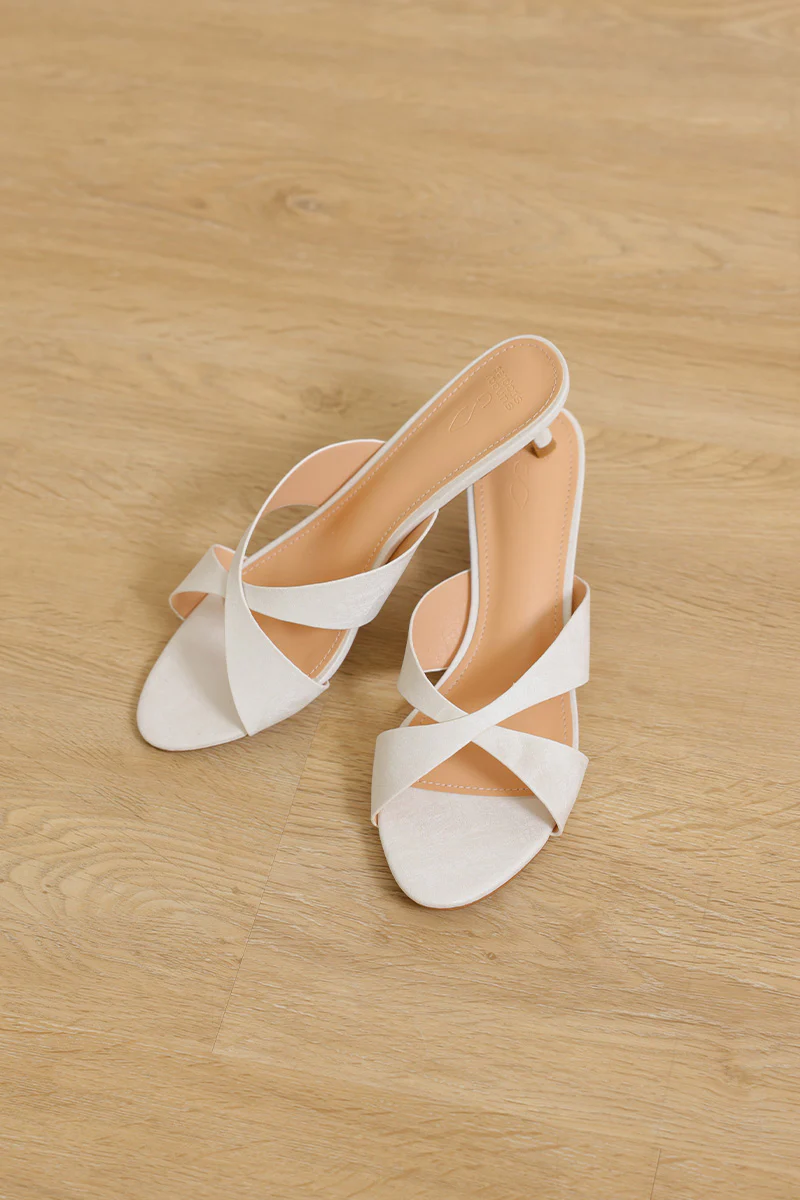 Rivelle Kitten Heels in White - Image 4