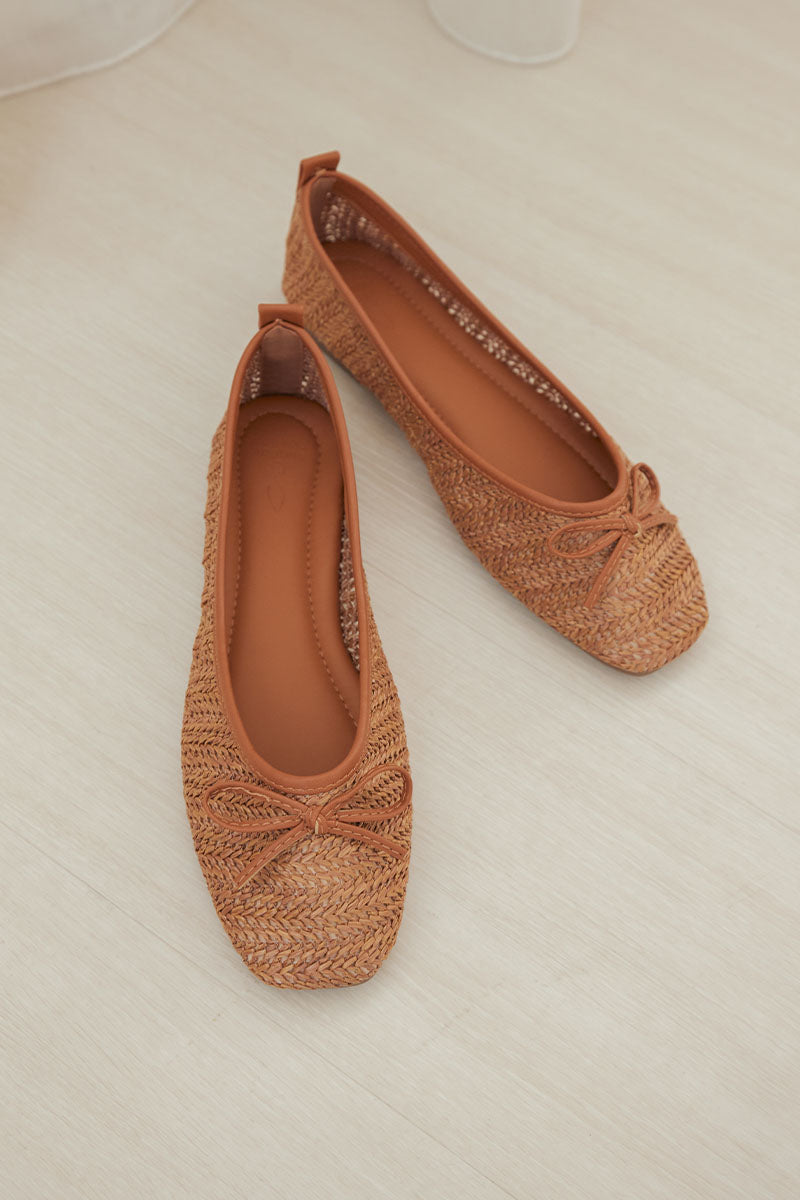 Robyn Weaved Flats in Brown - Image 5