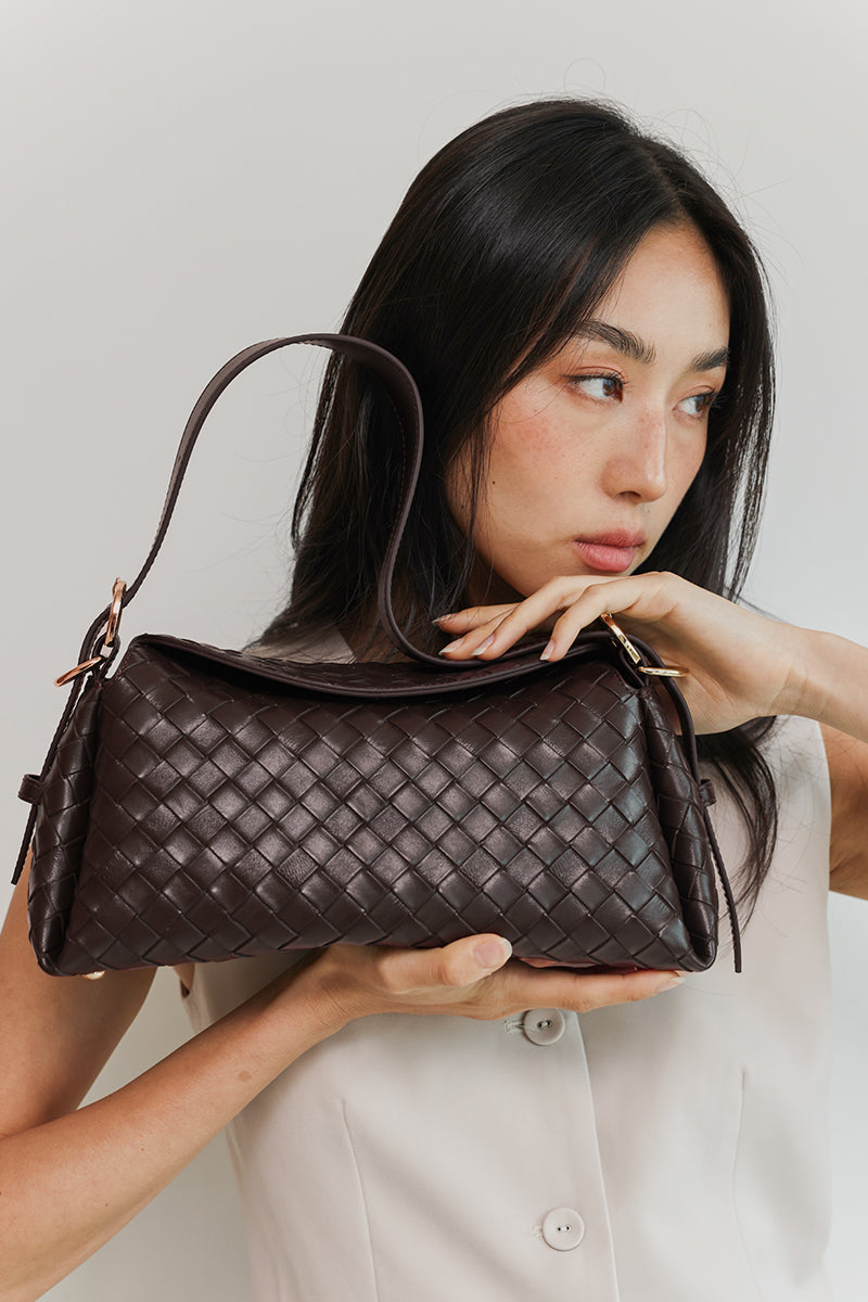 Roma Shoulder Bag in Chocolate Weave - Image 3