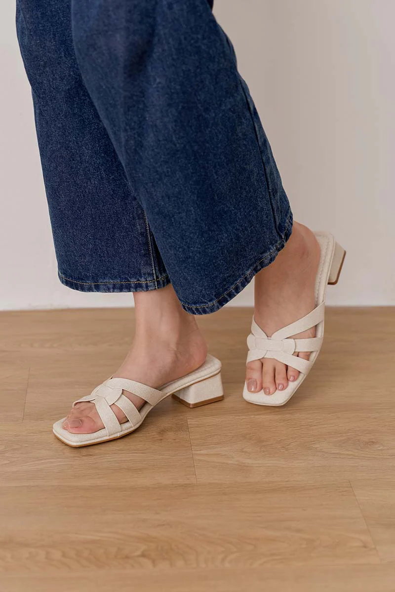 Rovena Interlocking Cloud Block Heels in Waterproof Linen - Image 7