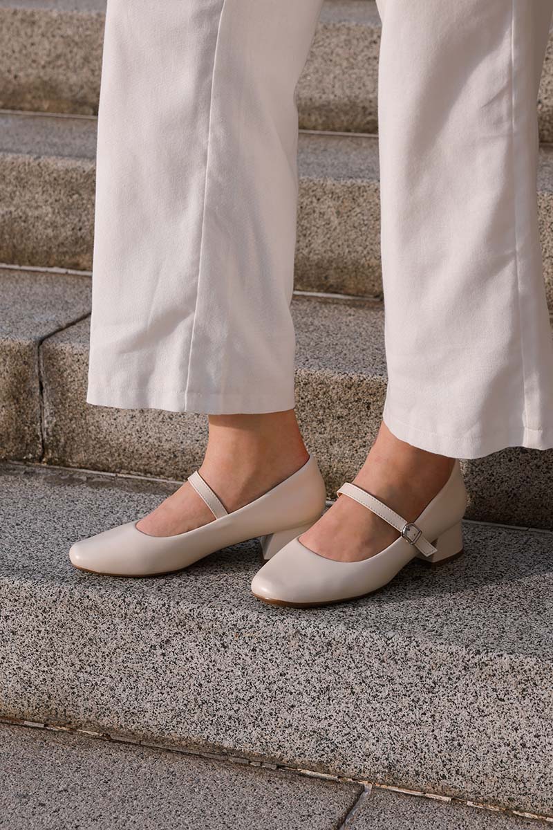 Roxxy Cloud Maryjane Heels in Cream - Image 3