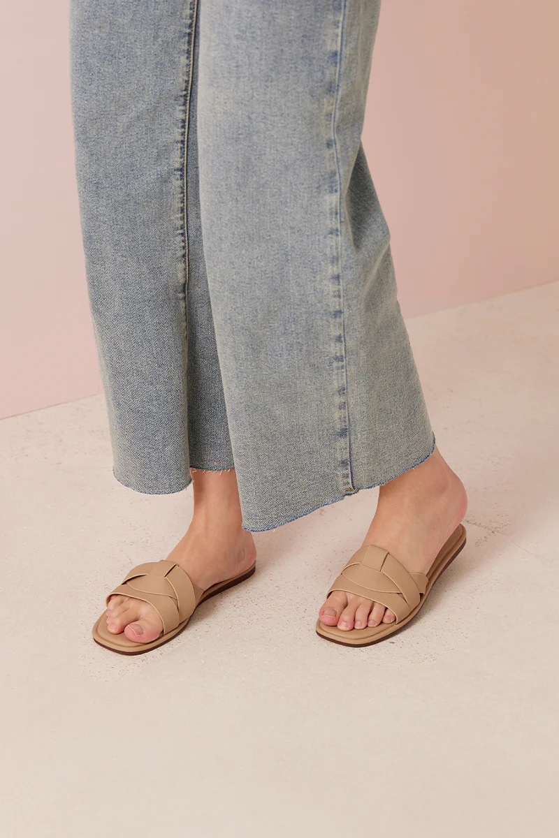 Ruka Sliders in Pale Taupe - Image 3