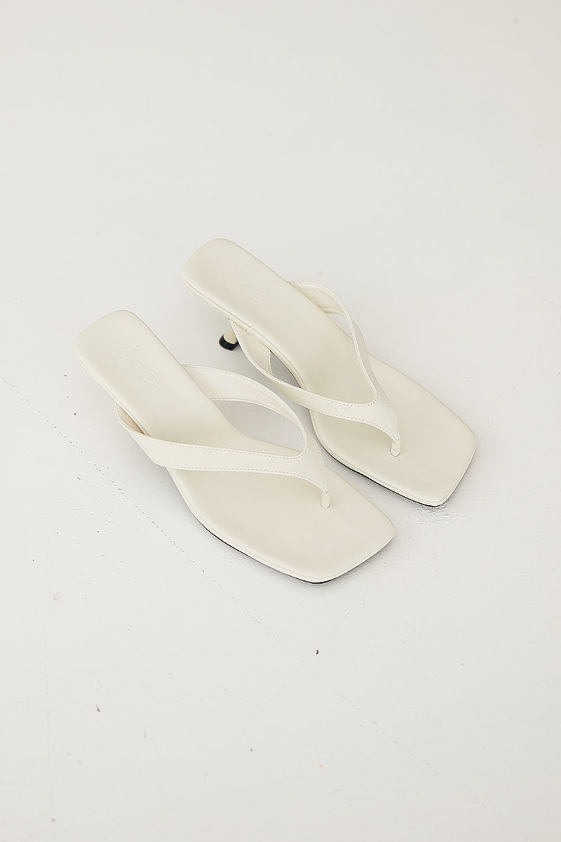 Slone Thong Heels in Cream - Image 4
