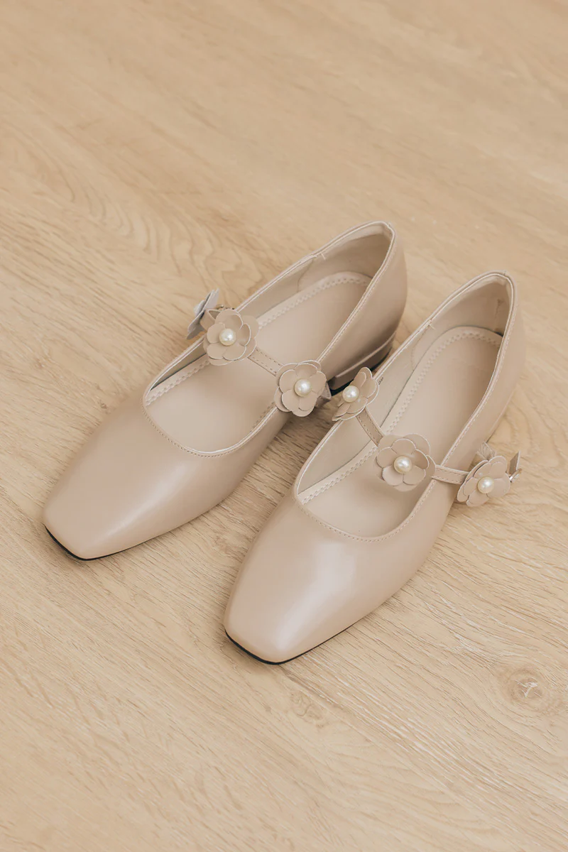 Sorrel Floral Cut out Maryjane Flats in Taupe - Image 3