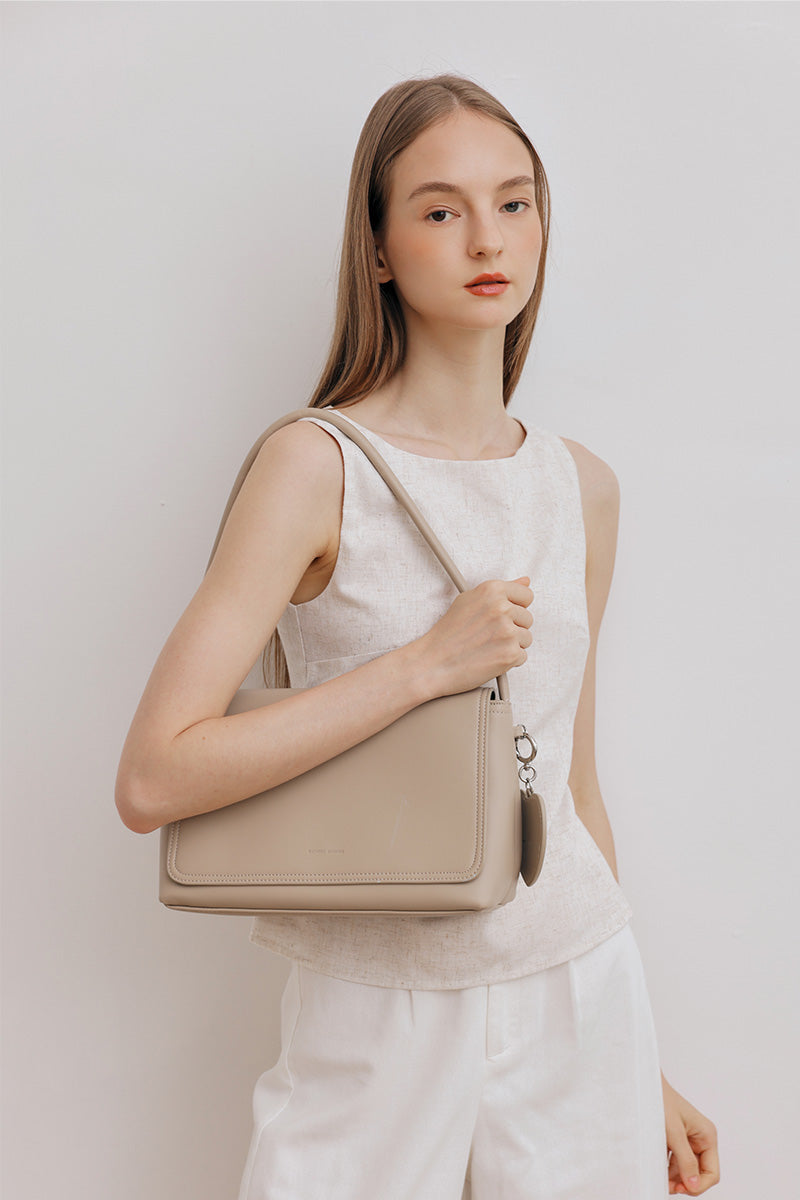 Sydney Shoulder Bag in Taupe - Image 3