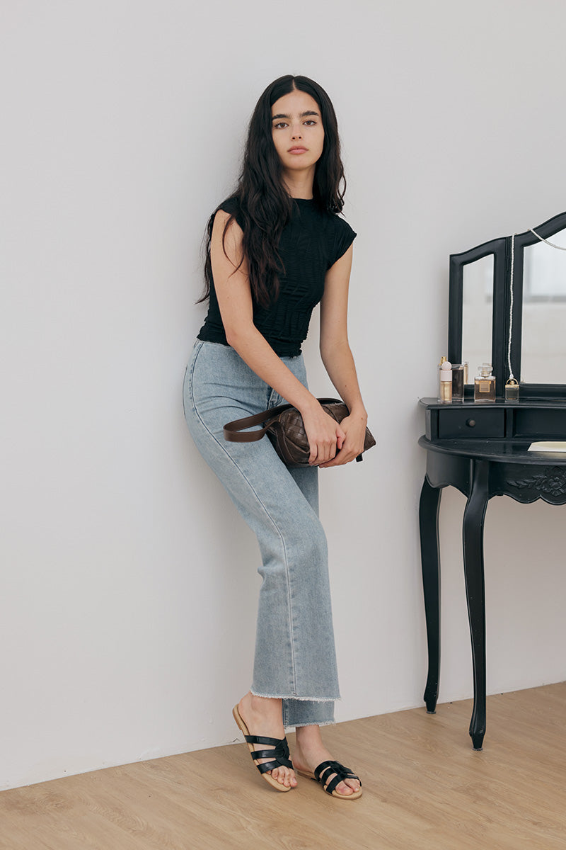 Velia Interlocking Sliders in Black - Image 3