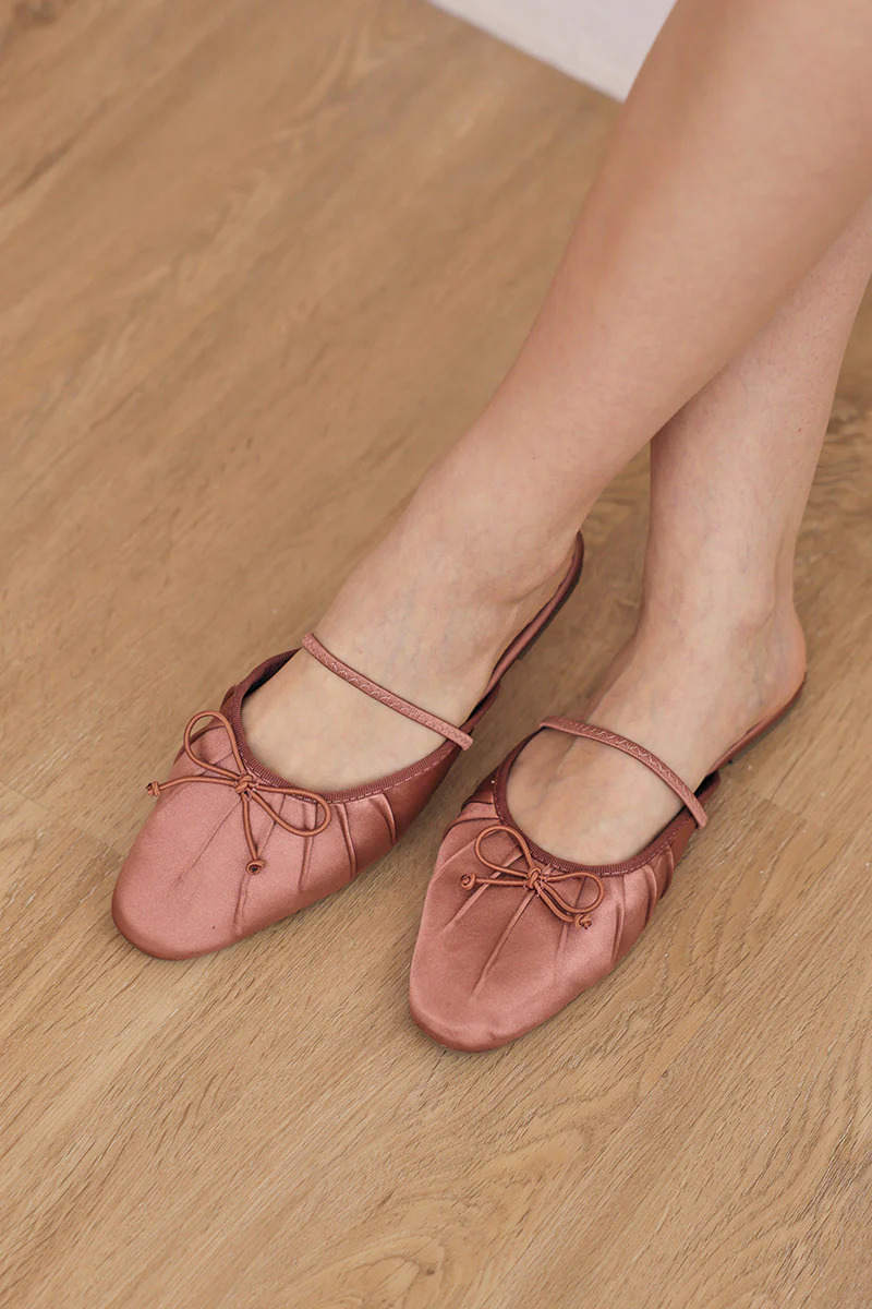 Vetta Bow Slip-On Mule in Brick Rose - Image 2