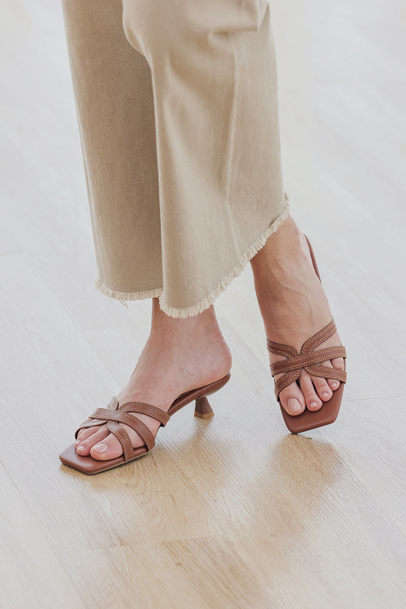 Vivelle Kitten Heels in Tan - Image 3