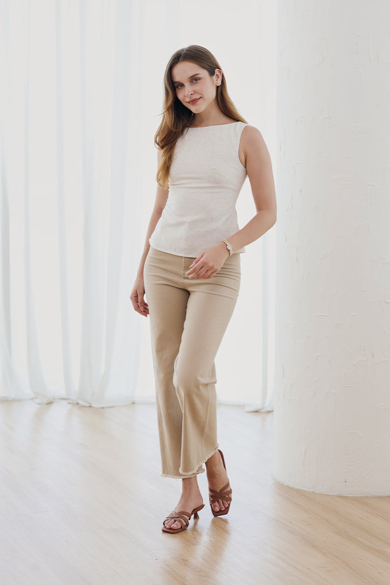 Vivelle Kitten Heels in Tan - Image 4