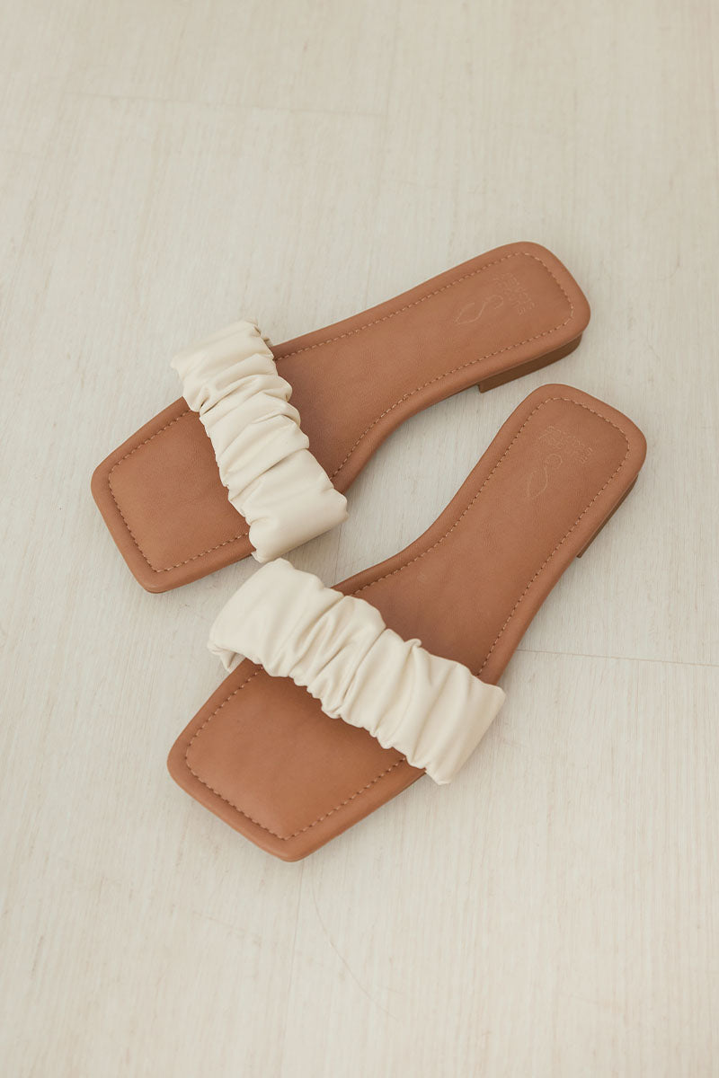 Winslet Ruching Sliders in Cream - Image 5