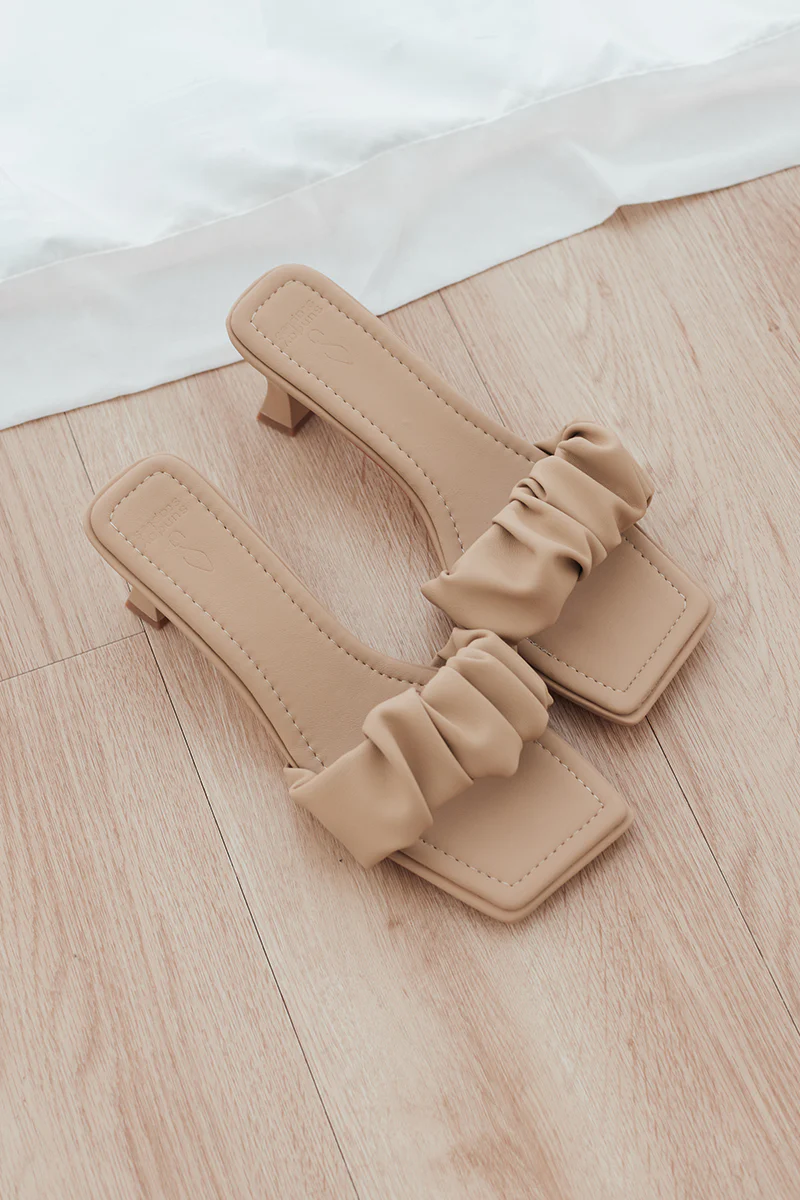 Wynter Ruching Heels in Nude - Image 5