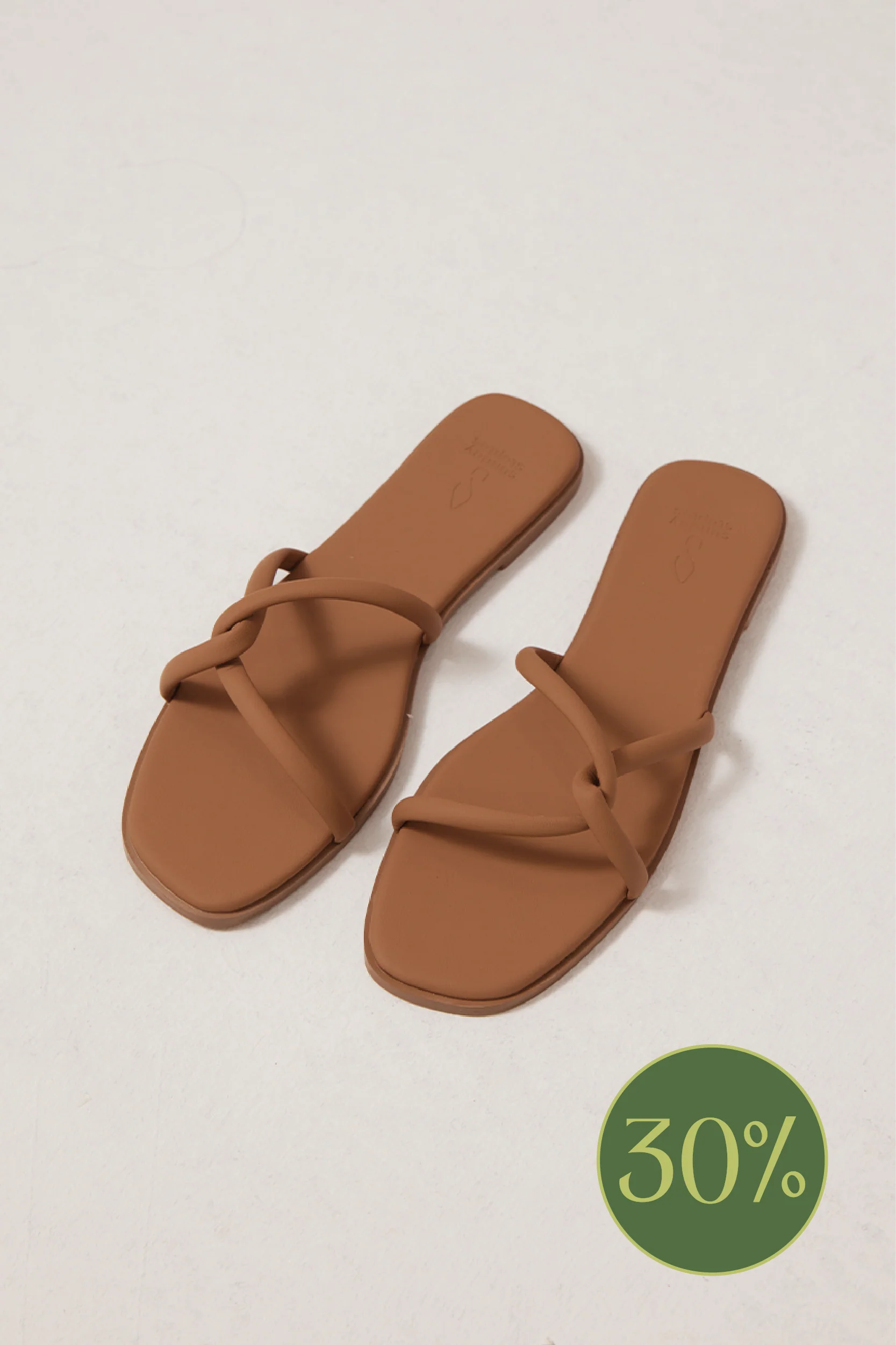 Yukiko Twist Strappy Sliders in Coffee - Image 4