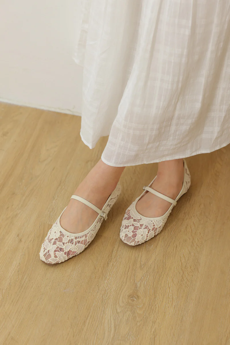 Zelya Maryjane Flats in Cream - Image 3
