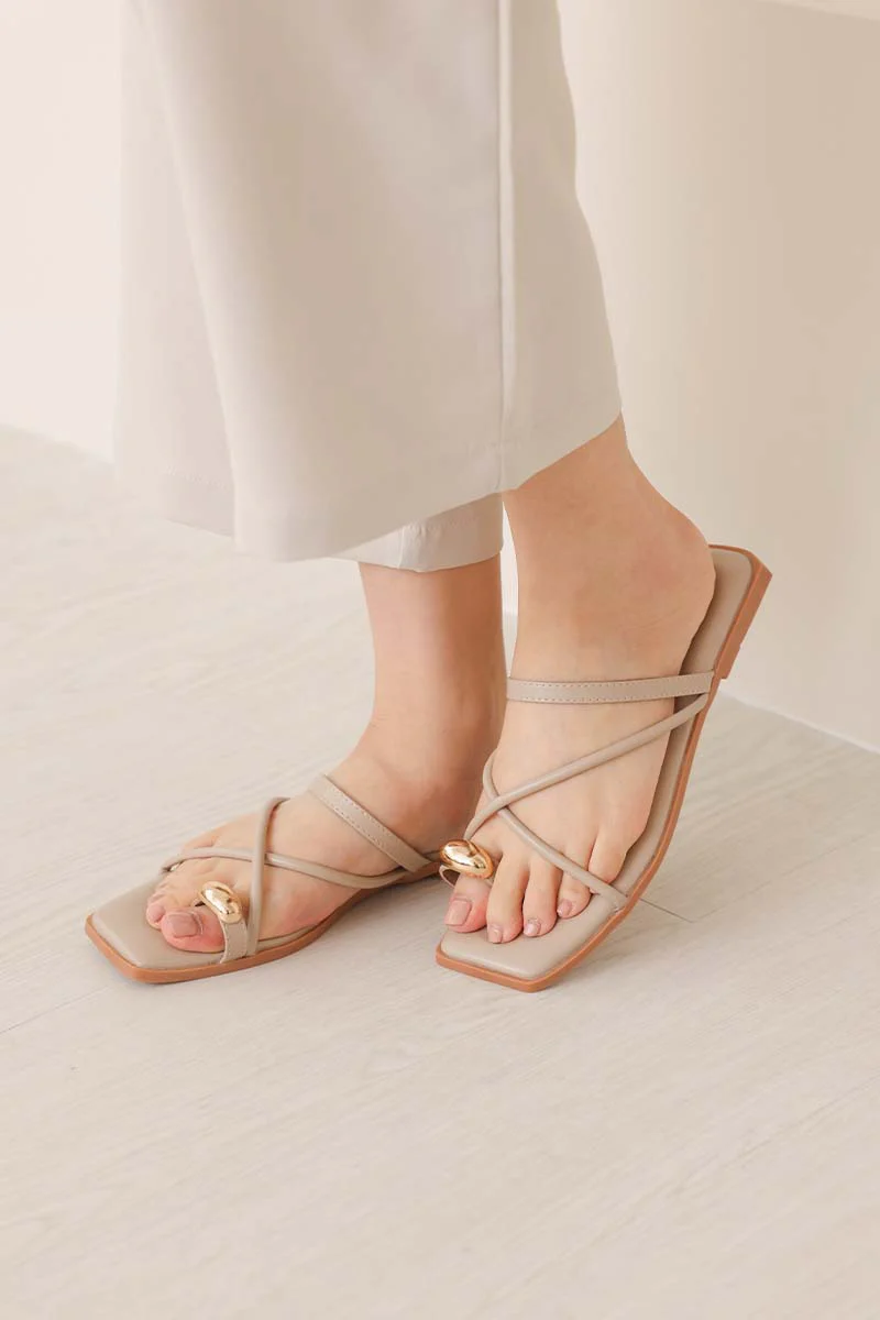 Zerina Toe-ring Strappy Sliders in Light Taupe - Image 4